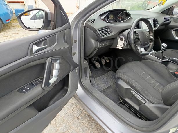 Peugeot 308 · Ano 2014