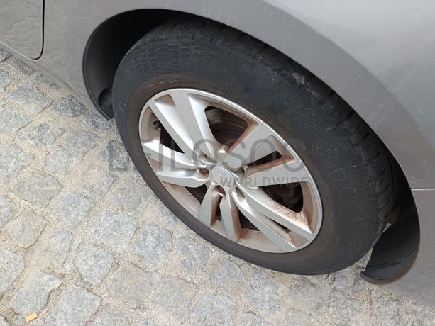 Peugeot 308 · Ano 2014