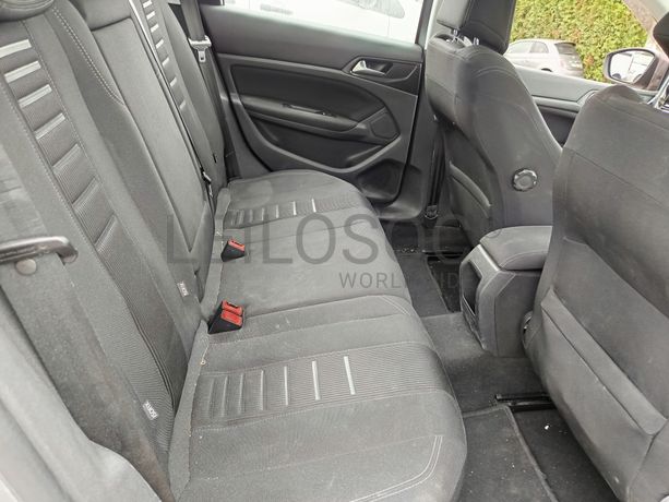 Peugeot 308 · Ano 2014
