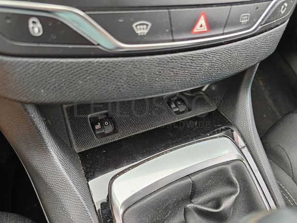 Peugeot 308 · Ano 2014