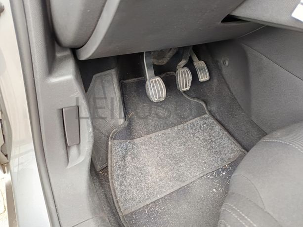Peugeot 308 · Ano 2014