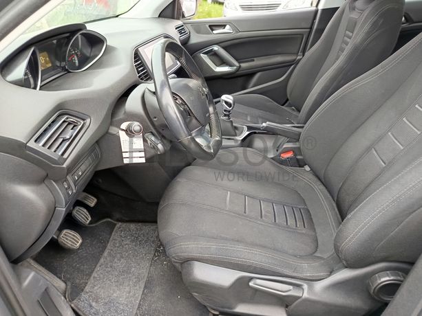 Peugeot 308 · Ano 2014