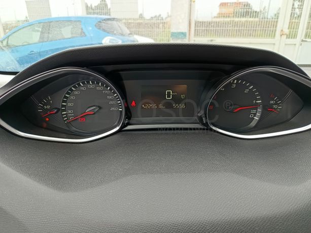 Peugeot 308 · Ano 2014