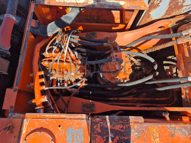 Escavadora Hitachi · Ano 2002