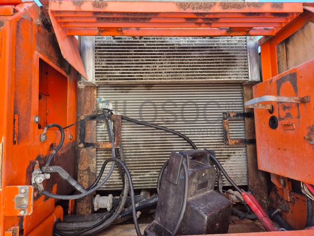 Escavadora Hitachi · Ano 2002