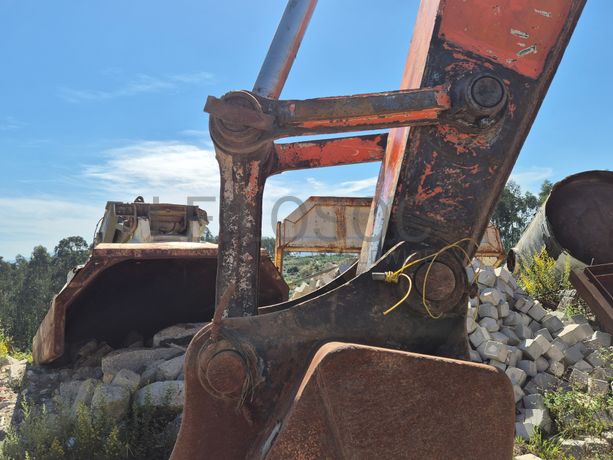 Escavadora Hitachi · Ano 2002