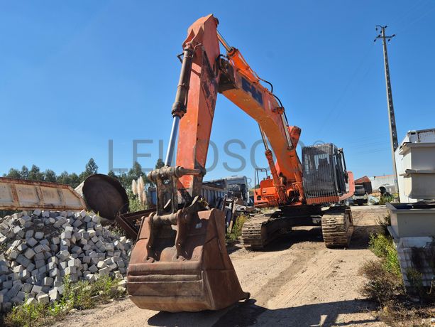 Escavadora Hitachi · Ano 2002