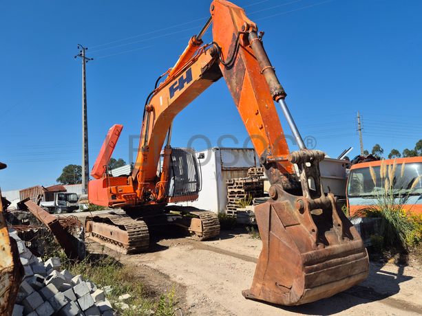 Escavadora Hitachi · Ano 2002