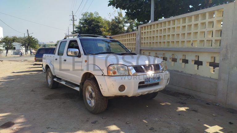 Nissan Hardbody 2,95m - 2013