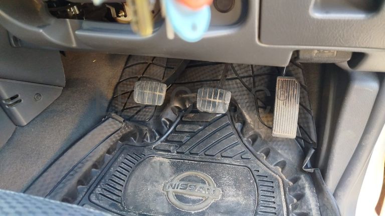 Nissan Hardbody 2,95m - 2013