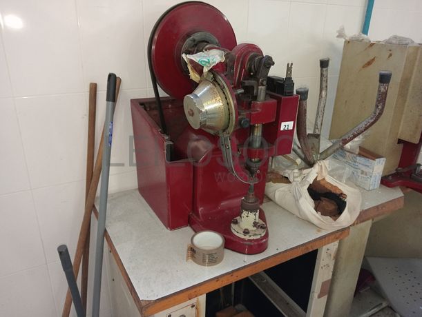 Equipamentos para a Indústria do Calçado