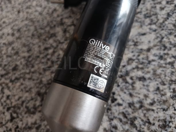Varinha mágica, utensílios, fritadeira e ventilador.