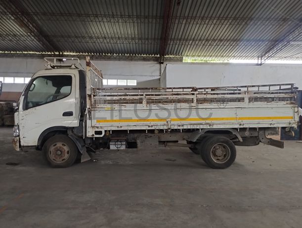 Hino Dutro 3,55m - 2003