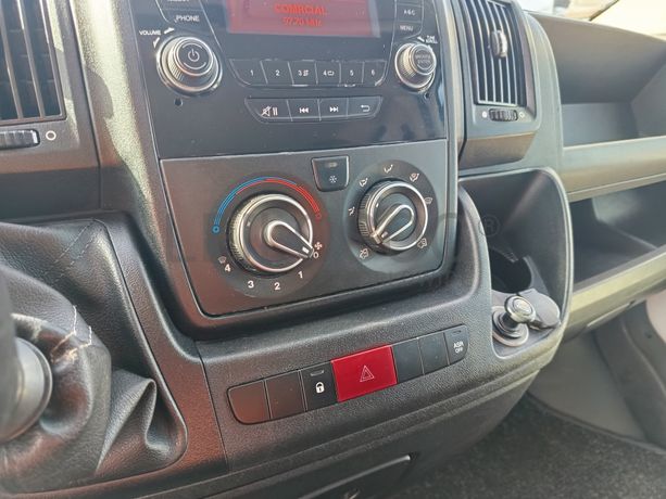Peugeot Boxer · Ano 2015