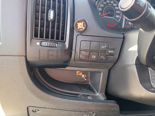 Peugeot Boxer · Ano 2015