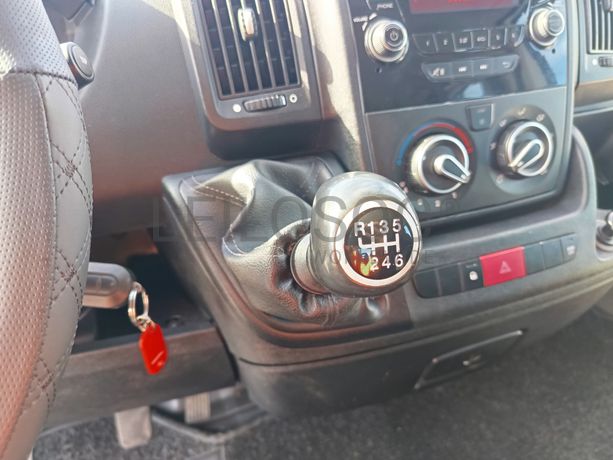 Peugeot Boxer · Ano 2015