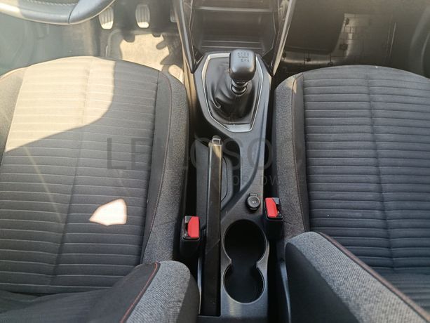 Peugeot 2008 · Ano 2021