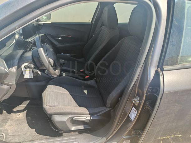 Peugeot 2008 · Ano 2021