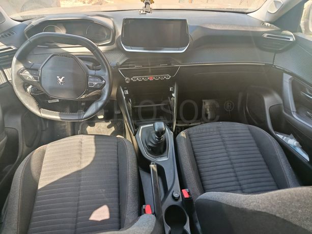 Peugeot 2008 · Ano 2021