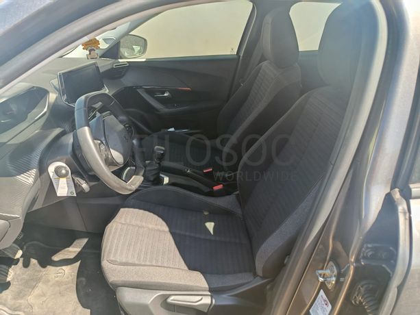 Peugeot 2008 · Ano 2021