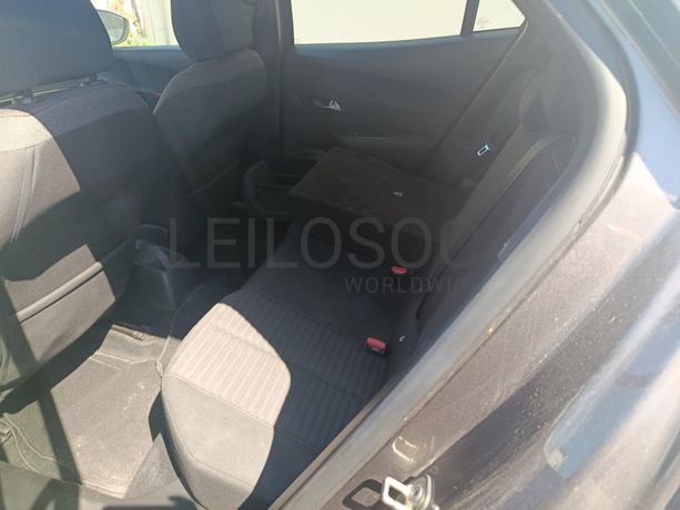 Peugeot 2008 · Ano 2021