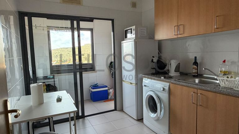 Fotografia 4 de 32: Apartamento T3 + Lugar de Garagem + Arrumos · Alfena, Valong