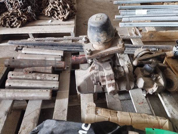 Engates de reboque, cavilhas e esticadores