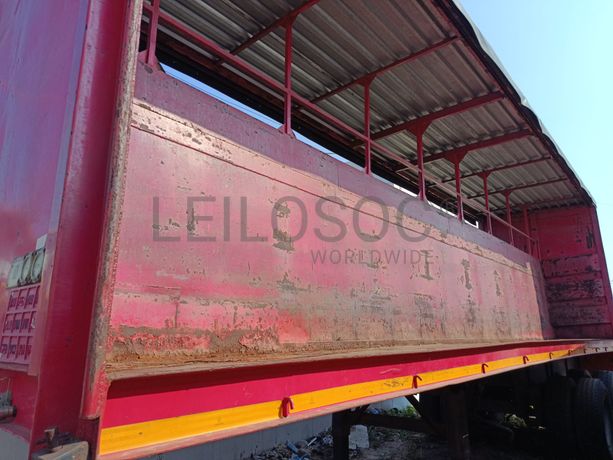 Semirreboque — Henred Fruehauf double axle tautliner