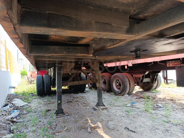 Semirreboque — Henred Fruehauf double axle tautliner