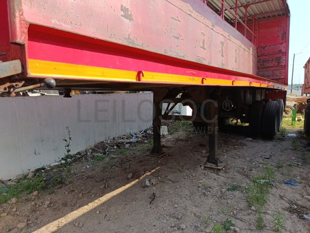Semirreboque — Henred Fruehauf double axle tautliner
