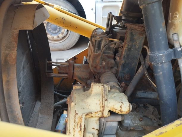 Retroescavadora — JCB
