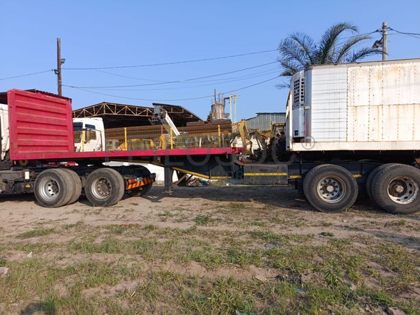 Atrelado de Três eixos | Three-axle trailer