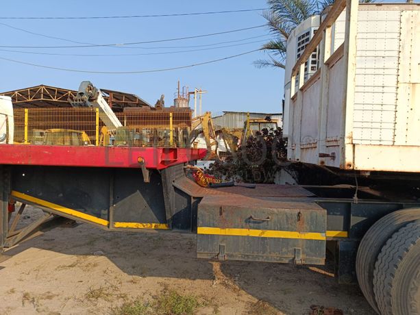 Atrelado de Três eixos | Three-axle trailer