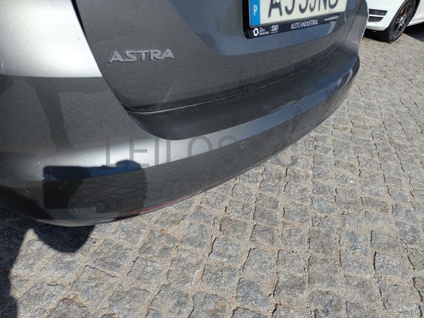 Opel Astra · Ano 2021