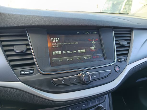 Opel Astra · Ano 2021