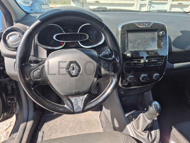 Renault Clio · Ano 2015