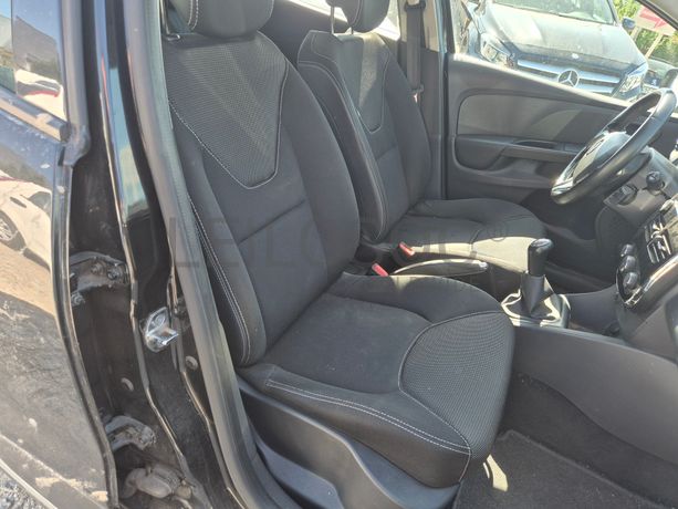 Renault Clio · Ano 2015