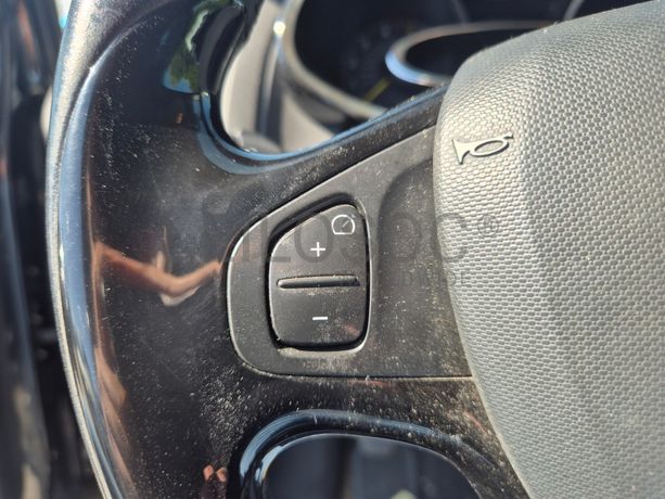 Renault Clio · Ano 2015