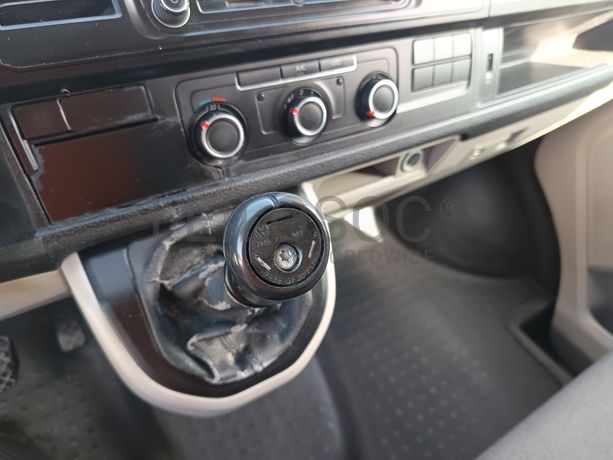 Volkswagen Transporter · Ano 2016