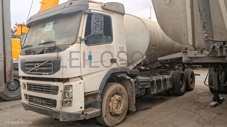 Auto-Tanque de Água 15 M3 VOLVO