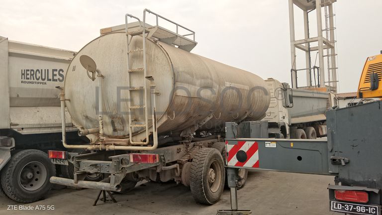 Auto-Tanque de Água 15 M3 VOLVO