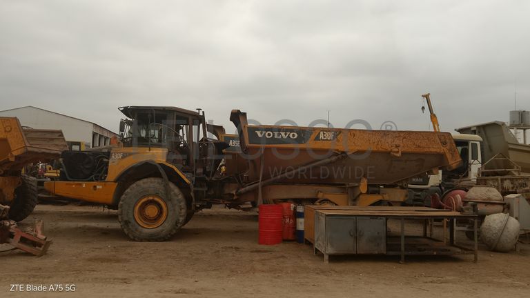 Cam. Fora-De-Estrada Articulado 30 T VOLVO A30F