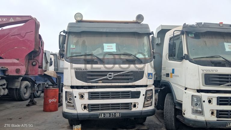 Camião Tractor 6X4 VOLVO FM 440 6x4