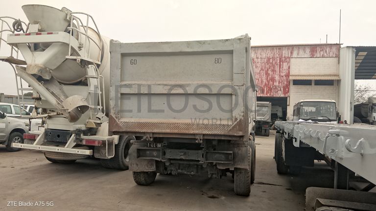 Camião Basculante Tras. 26 T (6X4) VOLVO FM 13-400 6x4
