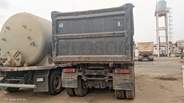 Camião Basculante Tras. 26 T (6X4) VOLVO FM 440 6x4