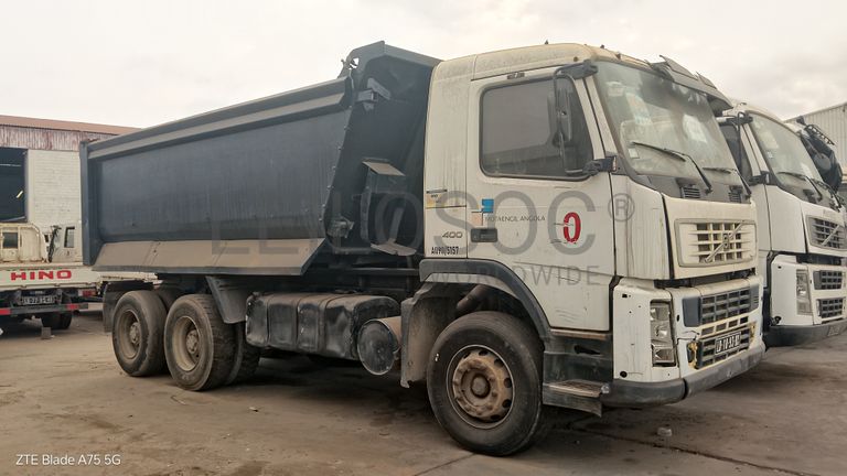 Camião Basculante Tras. 26 T (6X4) VOLVO FM 440 6x4