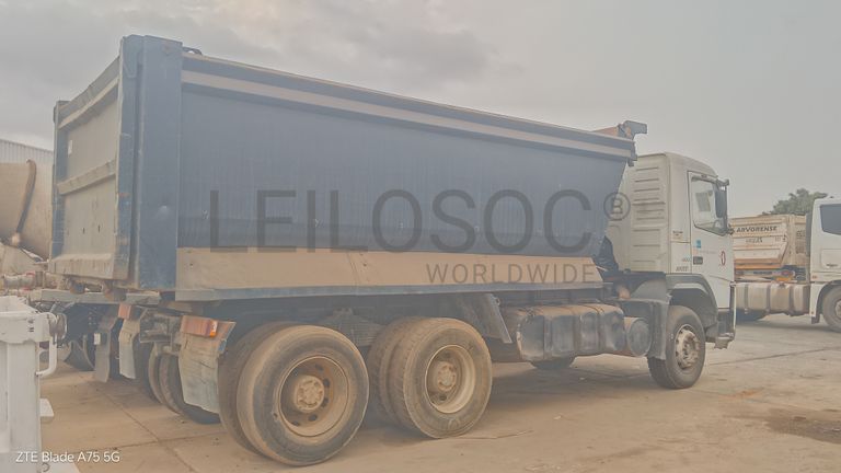 Camião Basculante Tras. 26 T (6X4) VOLVO FM 440 6x4