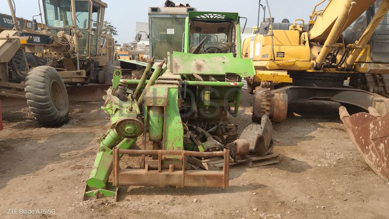 Multicarregador MERLO P38.12