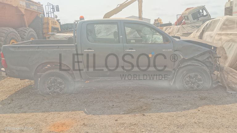 Veículo ligeiros de passageiros TOYOTA HILUX 4X4 CD STD 5L