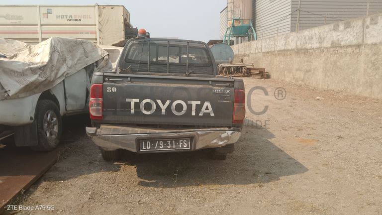 Veículo ligeiros de passageiros TOYOTA HILUX 4X4 CD STD 5L